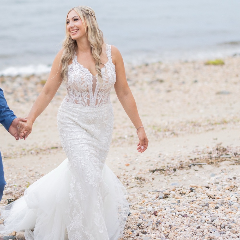 Martin Thornburg Branson Wedding Dress 122231 - Picture 12 of 17